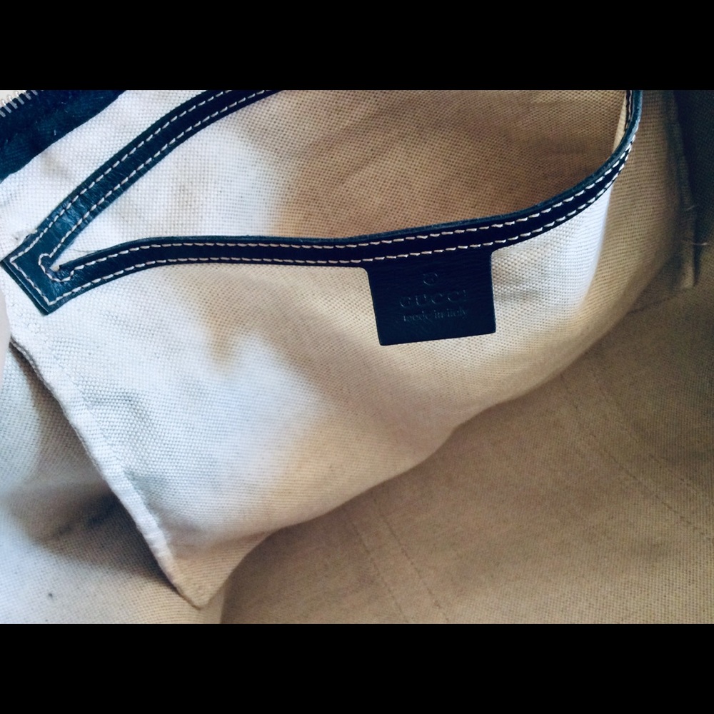 ⭐️SOLD⭐️GUCCI Coated Canvas Large Carry Duffle Bag - Picture 8 of 8